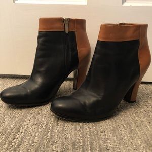 Sam Edelman Colorblock Heeled Booties • Size 8
